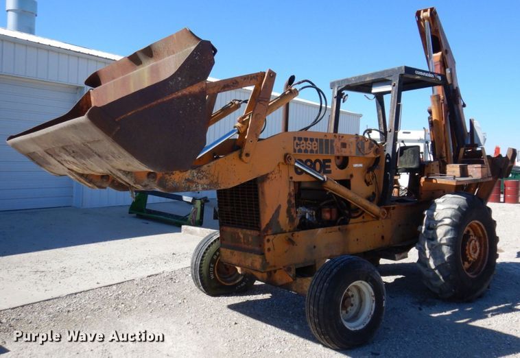 image for item JL9934 1976 Case 680E  backhoe