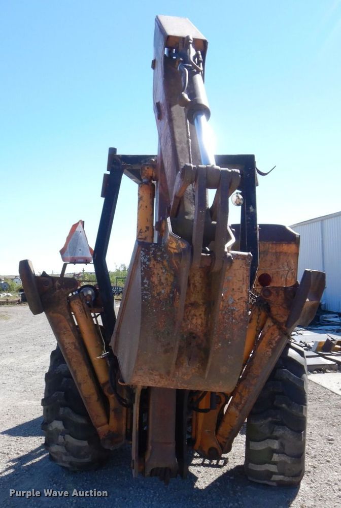 image for item JL9934 1976 Case 680E  backhoe