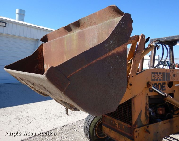 image for item JL9934 1976 Case 680E  backhoe