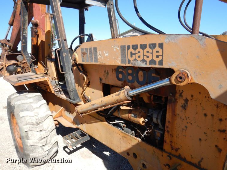 image for item JL9934 1976 Case 680E  backhoe