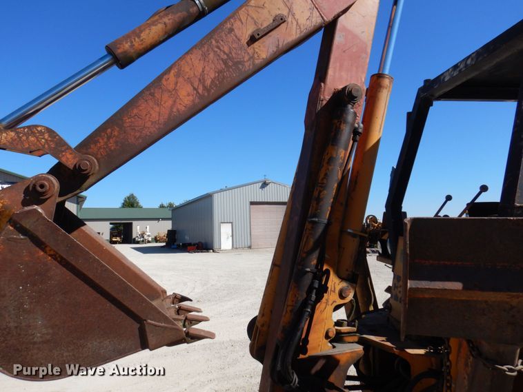 image for item JL9934 1976 Case 680E  backhoe