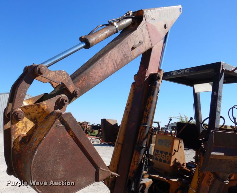 image for item JL9934 1976 Case 680E  backhoe