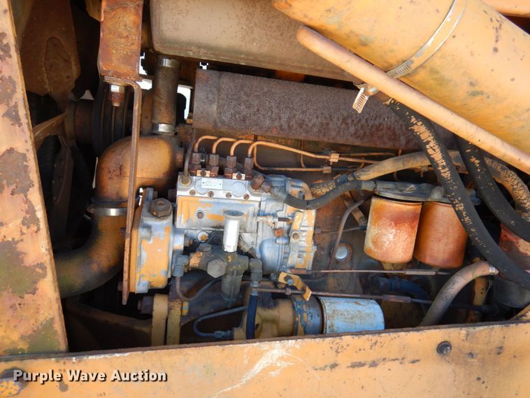 image for item JL9934 1976 Case 680E  backhoe