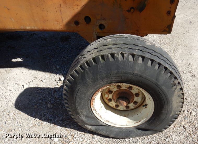 image for item JL9934 1976 Case 680E  backhoe