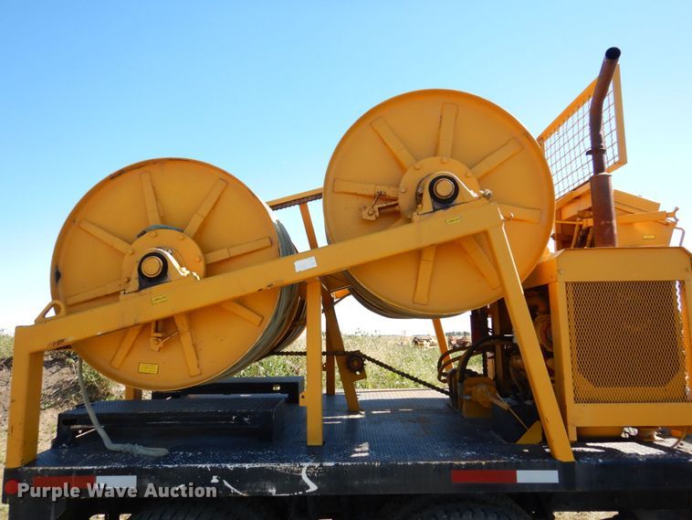 image for item JL9936 1996 Mack CH613  cable puller truck