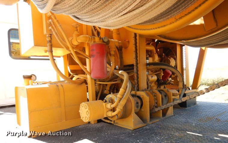 image for item JL9936 1996 Mack CH613  cable puller truck