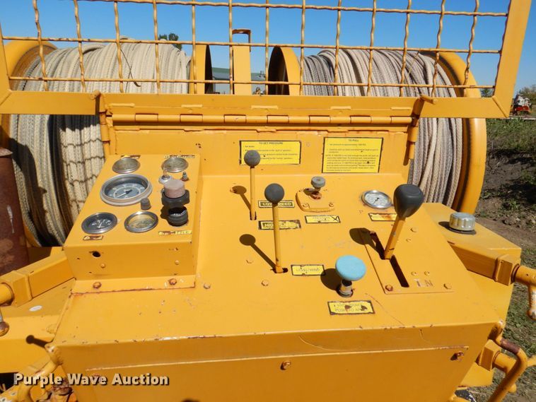 image for item JL9936 1996 Mack CH613  cable puller truck