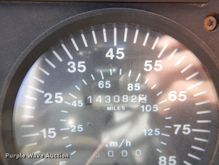 image for item JL9936 1996 Mack CH613  cable puller truck