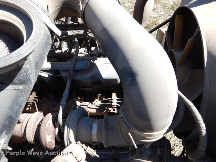 image for item JL9936 1996 Mack CH613  cable puller truck