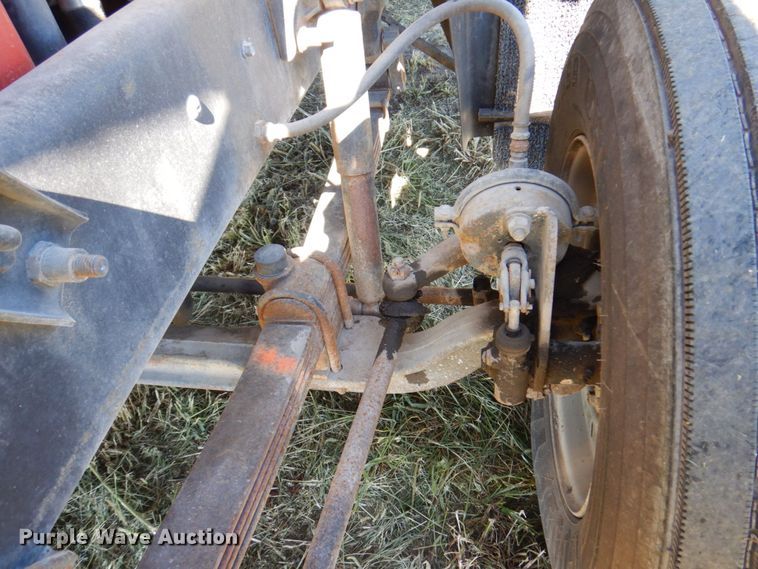 image for item JL9936 1996 Mack CH613  cable puller truck