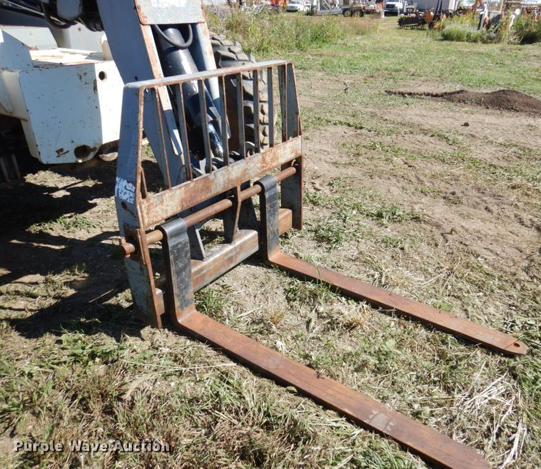 image for item JL9938 2005 Terex TH844C  telehandler