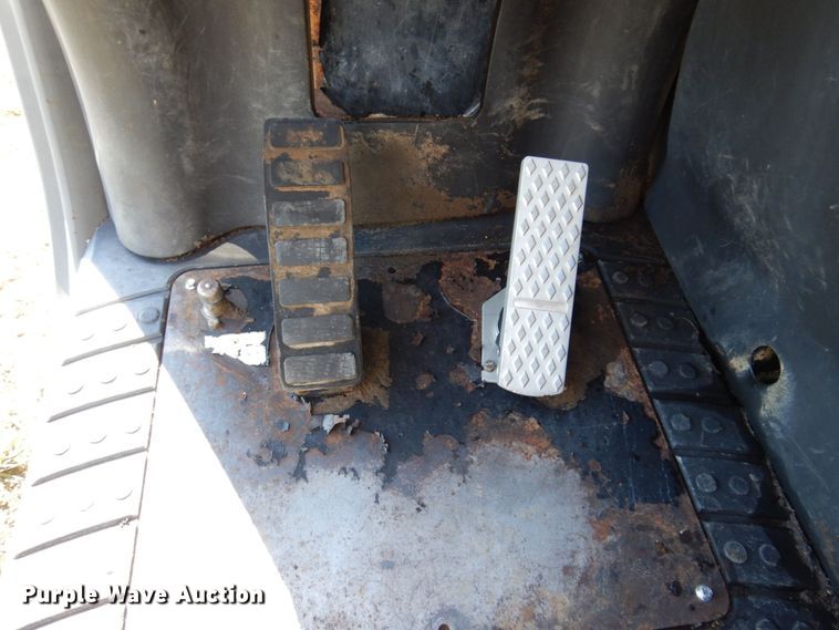 image for item JL9938 2005 Terex TH844C  telehandler