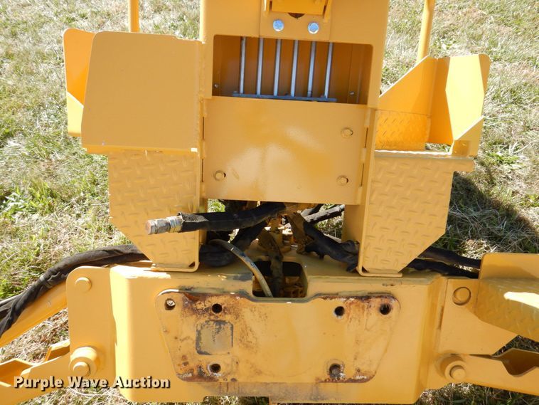 image for item JL9940 Vermeer B500  backhoe attachment