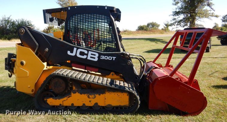 image for item JL9946 2013 JCB 300T  tracked skid steer loader