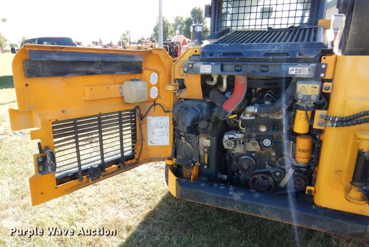 image for item JL9946 2013 JCB 300T  tracked skid steer loader