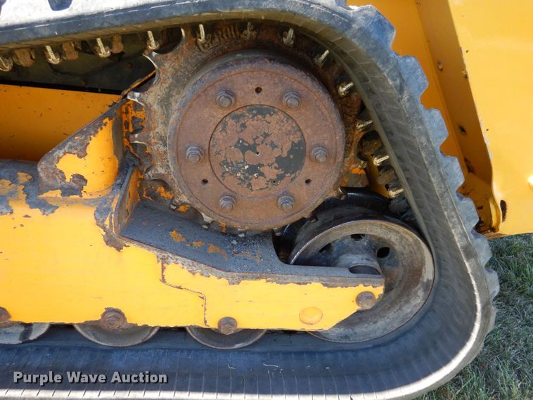 image for item JL9946 2013 JCB 300T  tracked skid steer loader