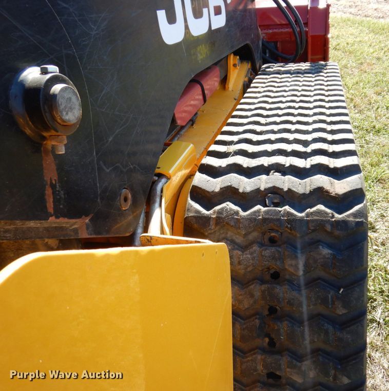 image for item JL9946 2013 JCB 300T  tracked skid steer loader