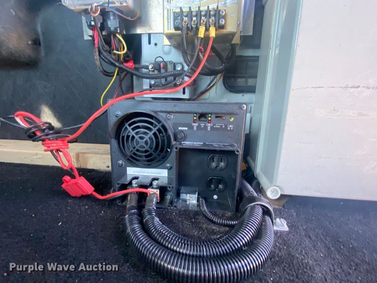 image for item JW9381 2011 Ford F350 Super Duty  SuperCab utility bed pickup truck