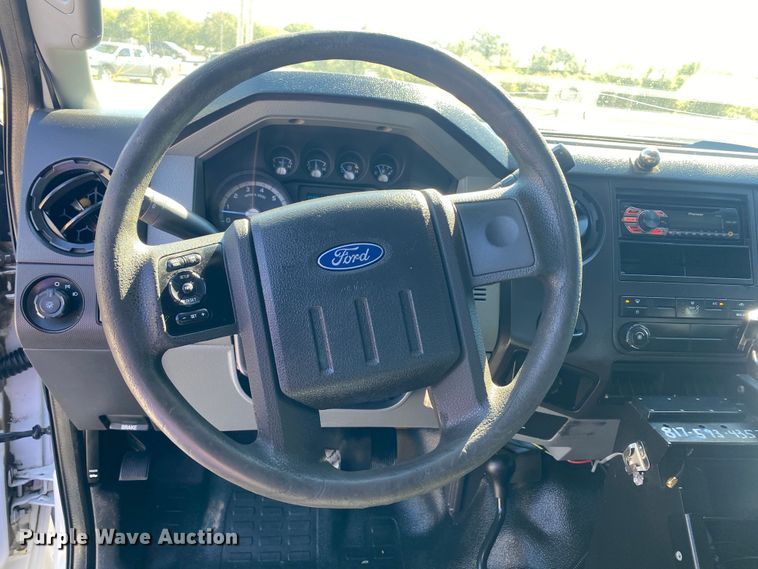 image for item JW9381 2011 Ford F350 Super Duty  SuperCab utility bed pickup truck