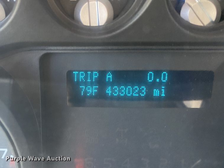 image for item JW9381 2011 Ford F350 Super Duty  SuperCab utility bed pickup truck