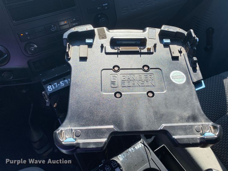 image for item JW9381 2011 Ford F350 Super Duty  SuperCab utility bed pickup truck