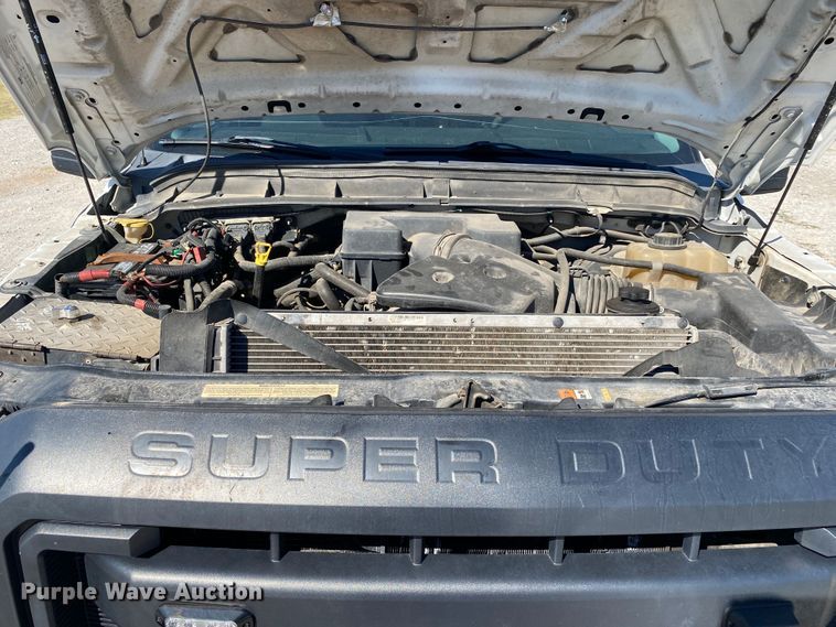 image for item JW9381 2011 Ford F350 Super Duty  SuperCab utility bed pickup truck