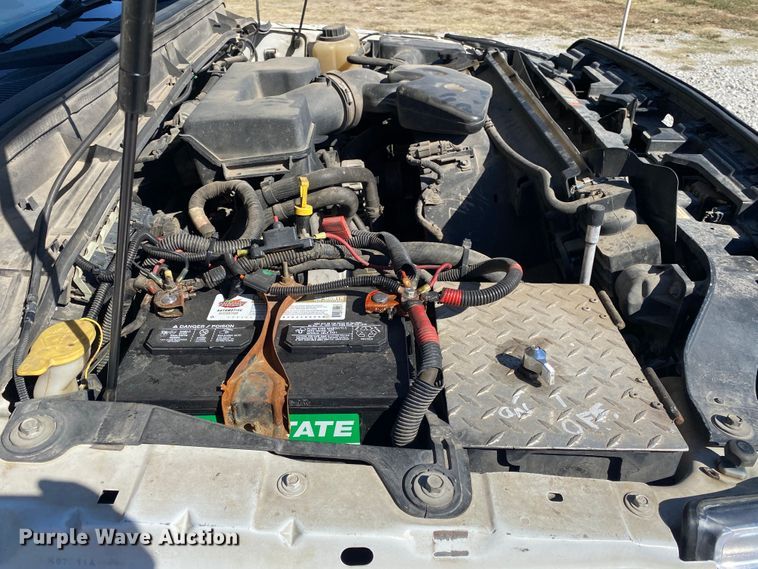 image for item JW9381 2011 Ford F350 Super Duty  SuperCab utility bed pickup truck