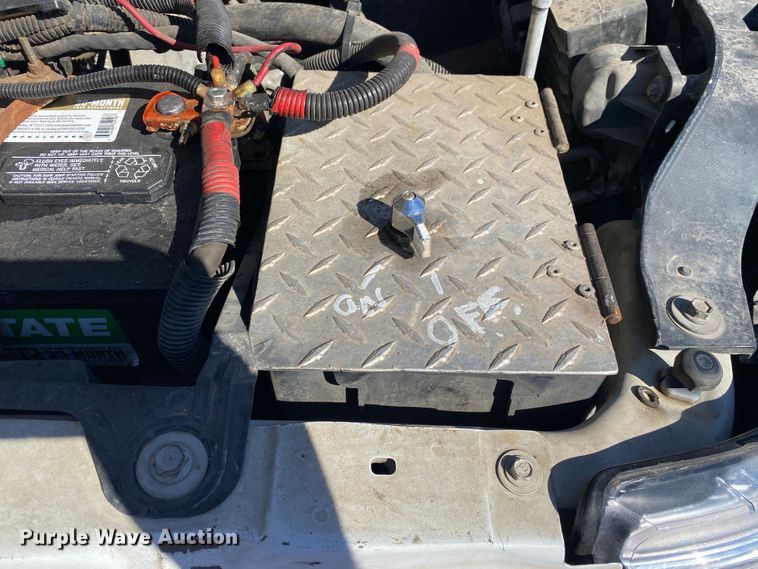 image for item JW9381 2011 Ford F350 Super Duty  SuperCab utility bed pickup truck