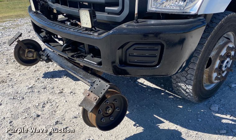 image for item JW9381 2011 Ford F350 Super Duty  SuperCab utility bed pickup truck