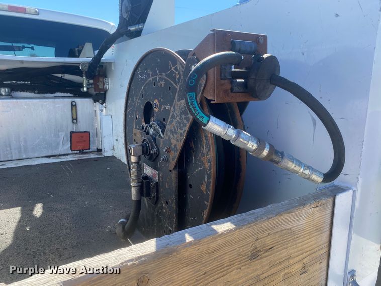 image for item JW9381 2011 Ford F350 Super Duty  SuperCab utility bed pickup truck