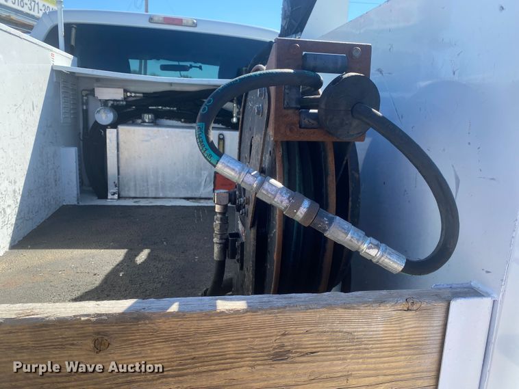 image for item JW9381 2011 Ford F350 Super Duty  SuperCab utility bed pickup truck