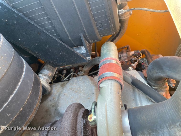 image for item JW9395 2011 Caterpillar 420E  backhoe