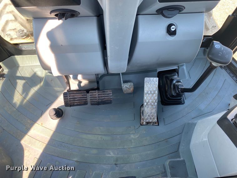 image for item JW9395 2011 Caterpillar 420E  backhoe