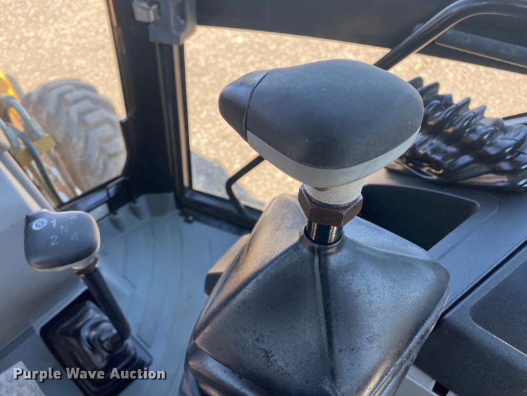 image for item JW9395 2011 Caterpillar 420E  backhoe