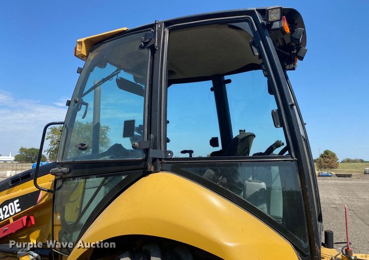 image for item JW9395 2011 Caterpillar 420E  backhoe