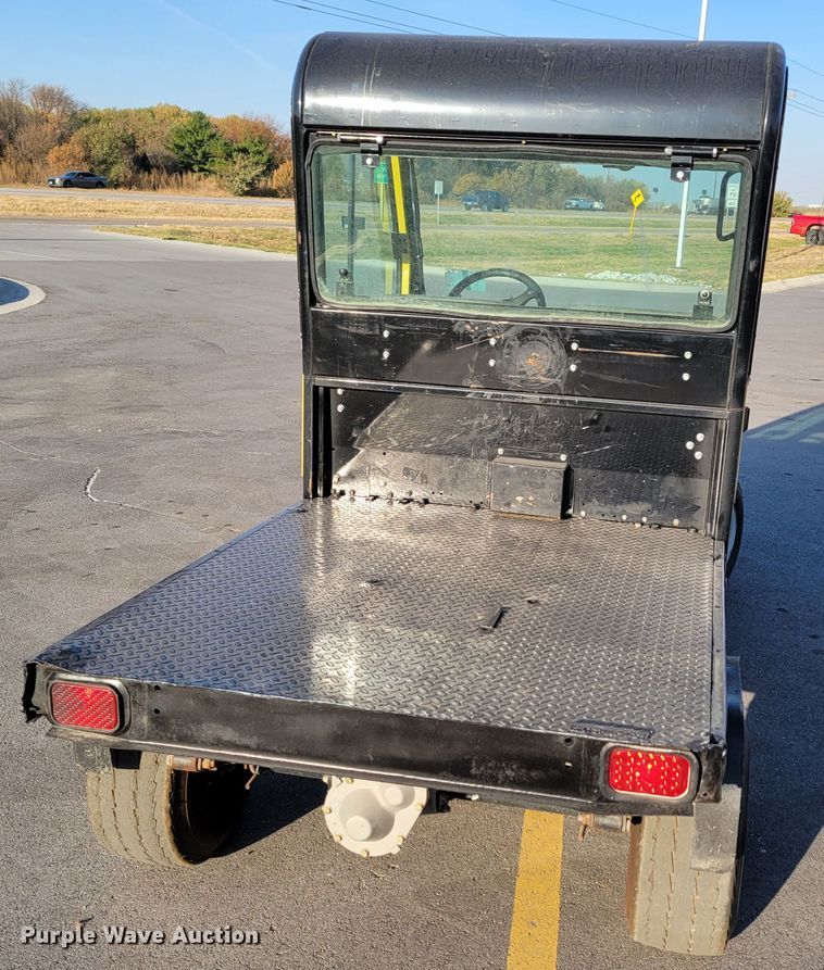 image for item JZ9058 Jacobsen Cushman  utility vehicle