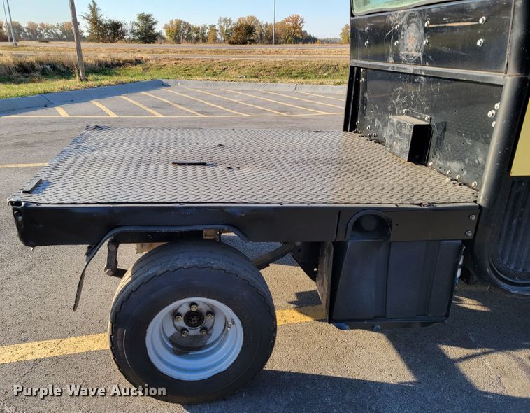 image for item JZ9058 Jacobsen Cushman  utility vehicle