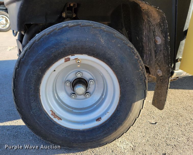 image for item JZ9058 Jacobsen Cushman  utility vehicle