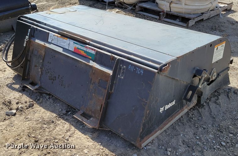 image for item JZ9108 2010 Bobcat 72 Sweeper  skid steer sweeper