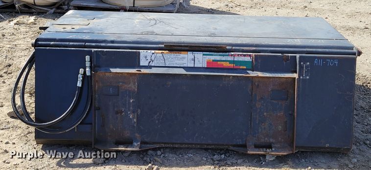 image for item JZ9108 2010 Bobcat 72 Sweeper  skid steer sweeper