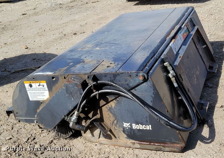 image for item JZ9108 2010 Bobcat 72 Sweeper  skid steer sweeper