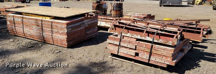 image for item JZ9112 Approximately 50 Symons concrete forms