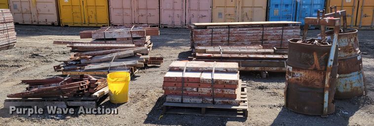 image for item JZ9112 Approximately 50 Symons concrete forms