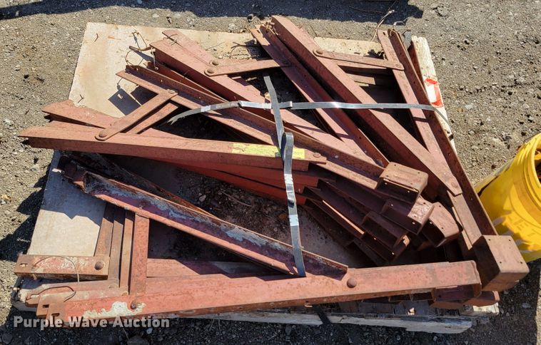 image for item JZ9112 Approximately 50 Symons concrete forms