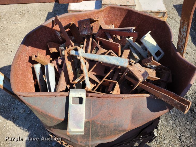 image for item JZ9112 Approximately 50 Symons concrete forms