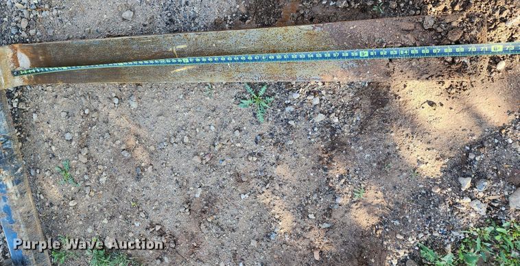 image for item KC9731 2021 Caterpillar  72"L forks