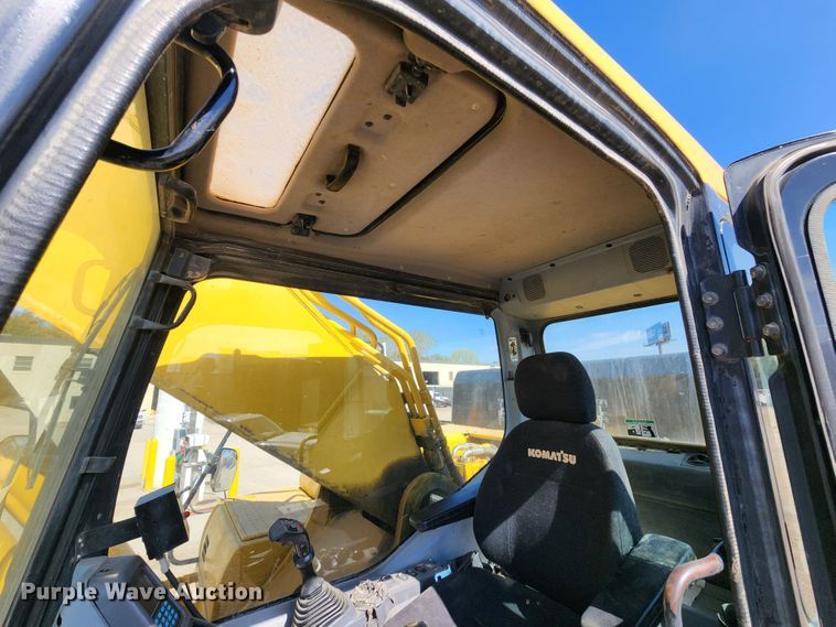 image for item KH9203 2007 Komatsu PC400LC-7  excavator