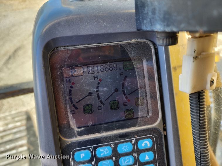 image for item KH9203 2007 Komatsu PC400LC-7  excavator