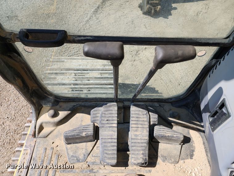 image for item KH9203 2007 Komatsu PC400LC-7  excavator