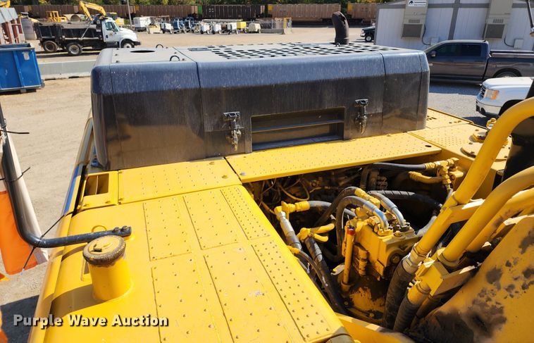 image for item KH9203 2007 Komatsu PC400LC-7  excavator